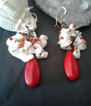 Imagen de Aretes largos de plata 925 con coral  numero 0