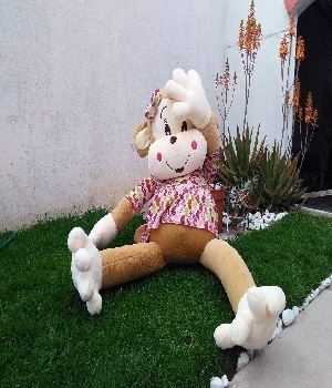 Imagen de Changa de peluche cuca gigante 1.5 m tutu a la moda numero 0