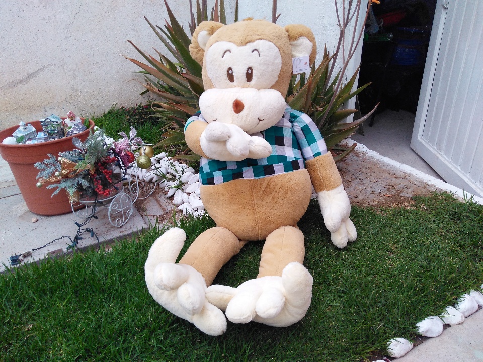 Imagen de Chango de peluche de 1 metro con playera 1