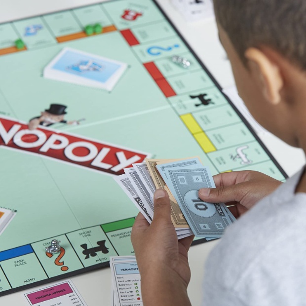Imagen de Clasico monopoly de hasbro el original juego de mesa numero 1