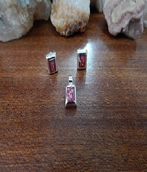 Imagen de Coordinado de aretes y dije con piedra rectangulares rosa numero 0