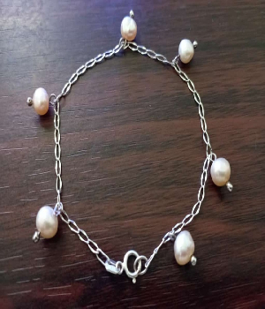 Imagen de Hermosa pulsera de perlas y plata 
