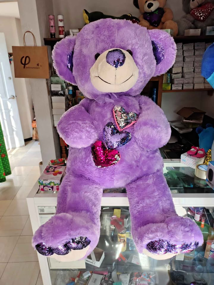 Imagen de Oso de peluche gigante Color Violeta de 110 cm reales anchito numero 2