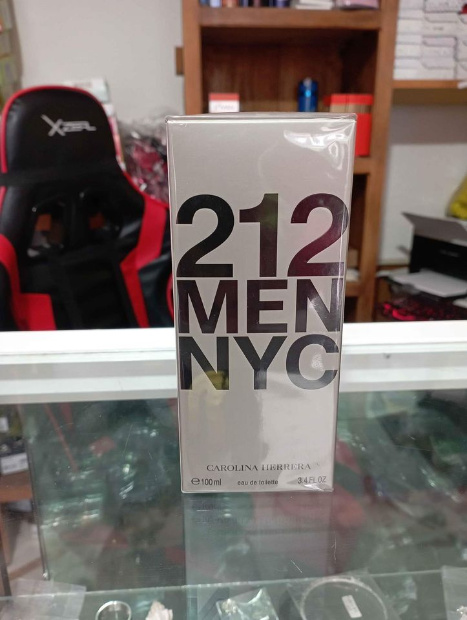 Imagen de Perfume 212 MEN NYC Carolina Herrera 100 ml EDT numero 2