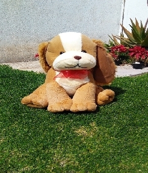 Imagen de Perrita de peluche doggy 45 cms numero 0