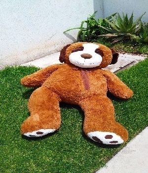 Imagen de Perro de peluche gigante metro y medio numero 0