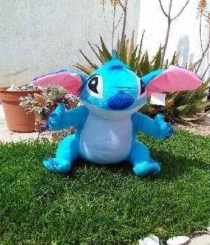 Imagen de Stitch de 50 cms sentado numero 1