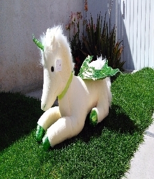 Imagen de Unicornio de peluche grande 85 cms verde numero 0