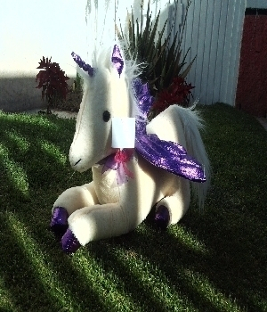 Imagen de Unicornio de peluche mediano II numero 2