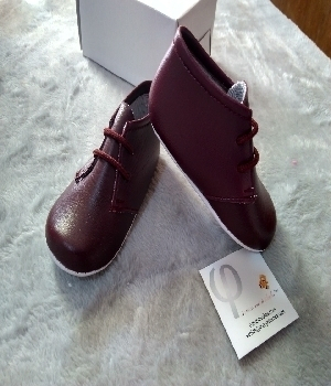 Imagen de Zapatitos para bebe color vino unisex numero 0