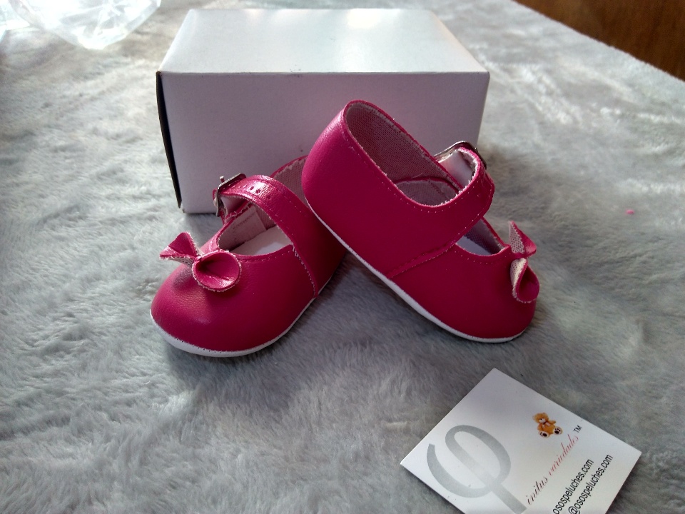 Imagen de Zapatitos para bebe rosa con moño numero 1