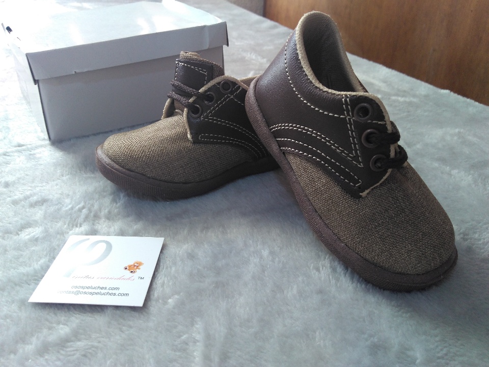 Imagen de Zapatos para bebe cafes rulos numero 1