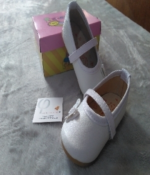 Imagen de Zapatos para bebe niña blancos mod450crisemi